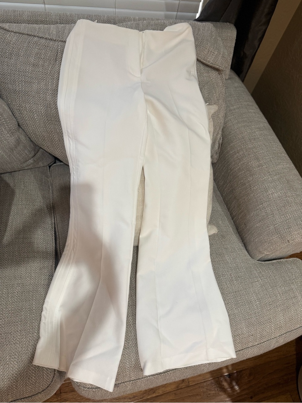 Zara White Women's Garment Tag - Size 36/US 4